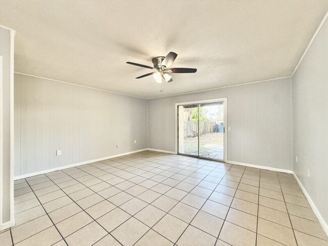 Building Photo - 1339 Eagleview Dr