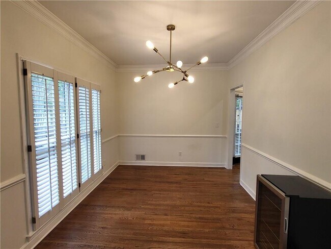 Building Photo - 1155 Davis Pl NW