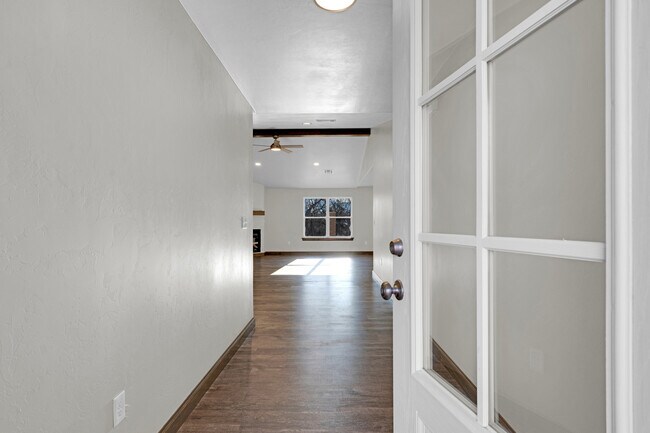 Building Photo - 12650 SE 134th St