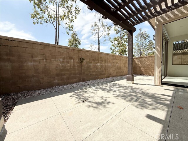 Building Photo - 126 Okra