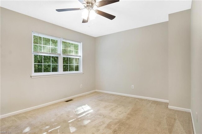 Building Photo - 1628 Angel Ct