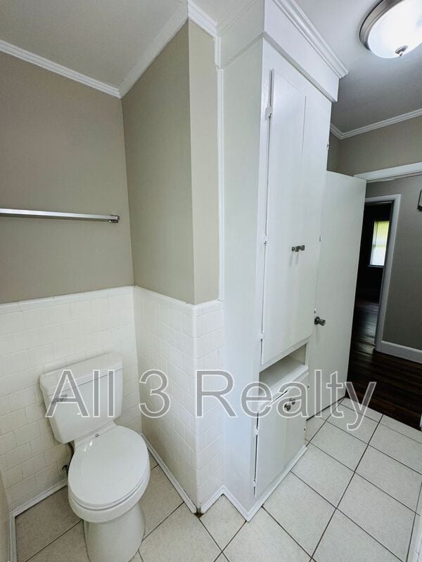 Building Photo - 957 Parkwood Ct