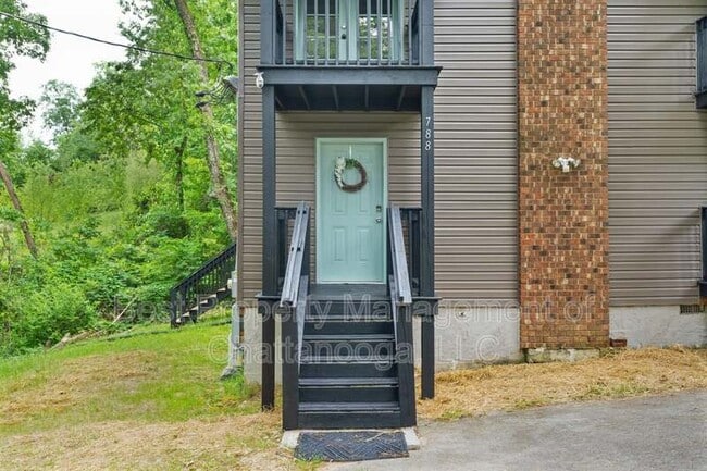 Building Photo - 786 Winding Hills Ln