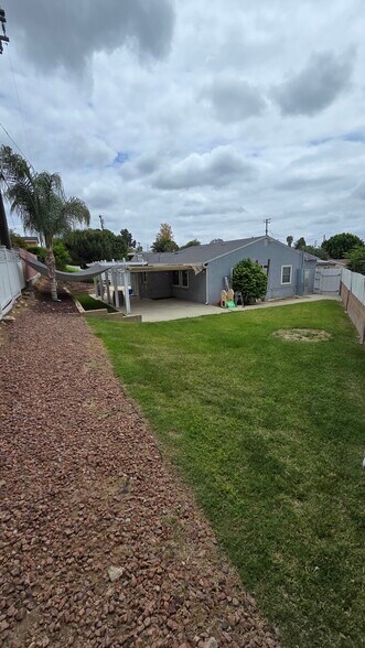 Building Photo - 10603 Bramblebush Ave