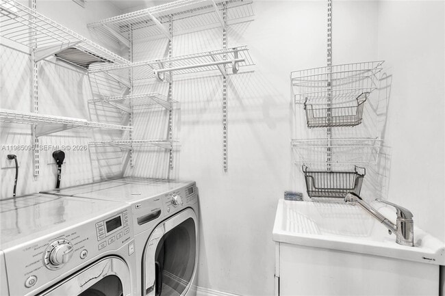 Building Photo - 776 NE 74th St