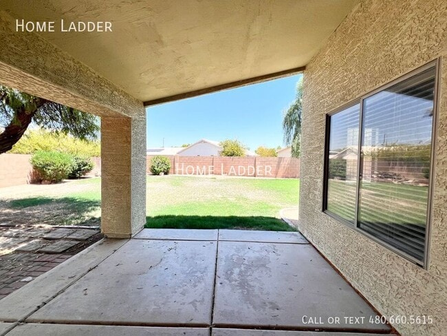 Building Photo - 1739 S Abilene Dr