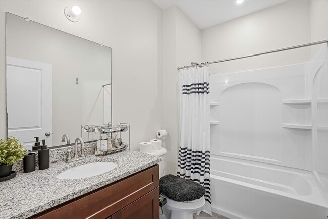 Building Photo - 52 Logan's Run