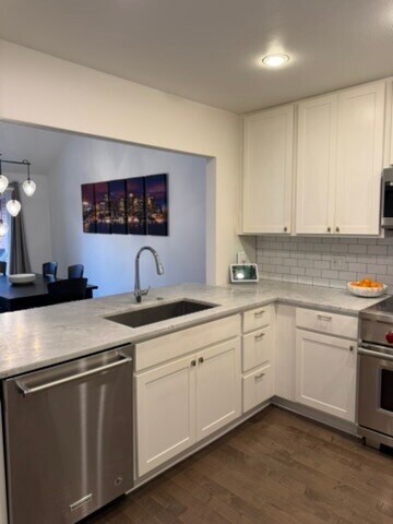 Building Photo - 4444 Lindell Blvd