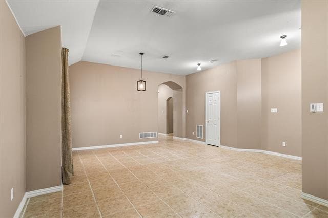 Building Photo - 5404 Fairfax Ct