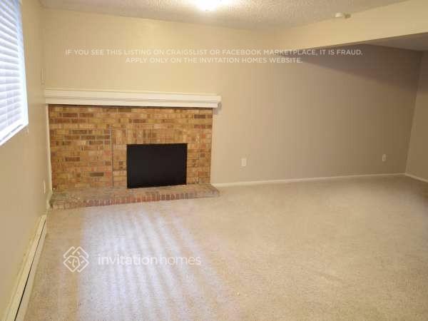 Building Photo - 11156 Forest Ave