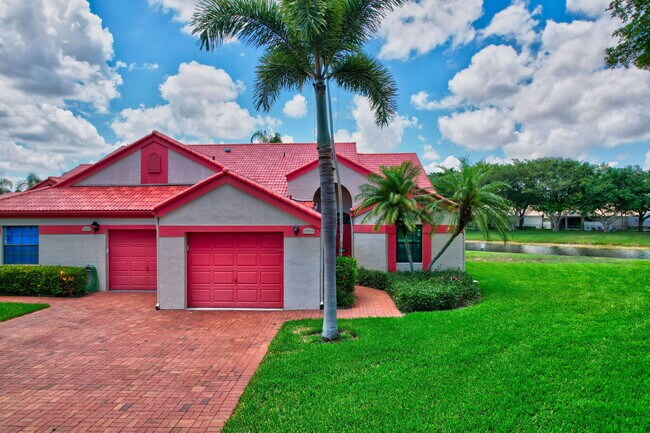 Building Photo - 7585 Lexington Club Blvd