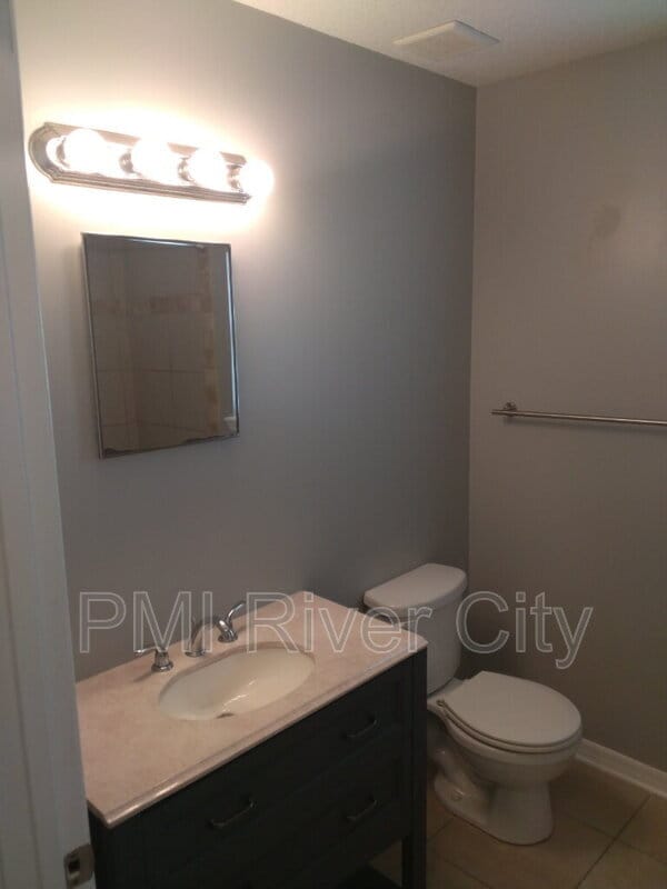 Building Photo - 818 Filmore Ln