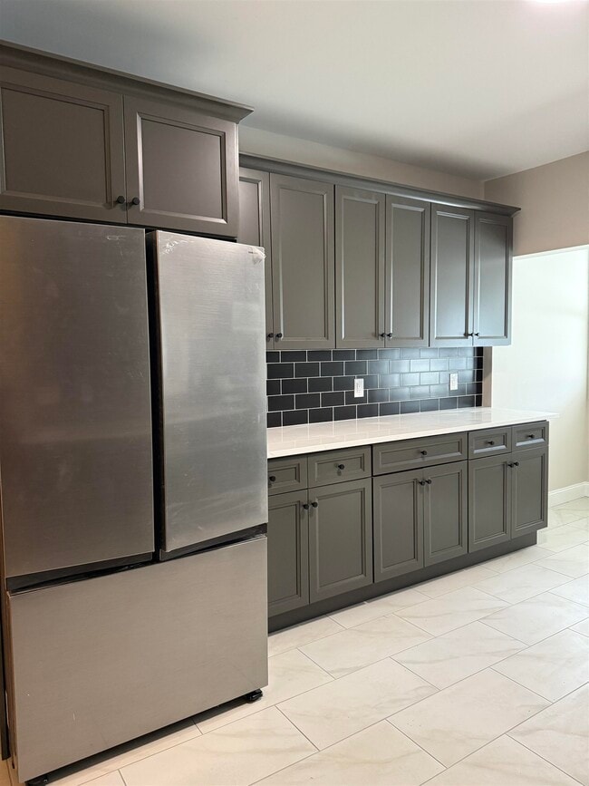 Building Photo - 183 Lexington Ave