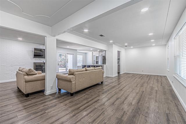 Building Photo - 1805 W Cedar Elm Dr