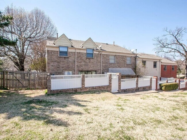 Building Photo - Condo for lease