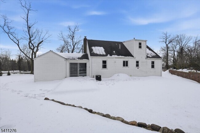 Building Photo - 81 Glen Ave