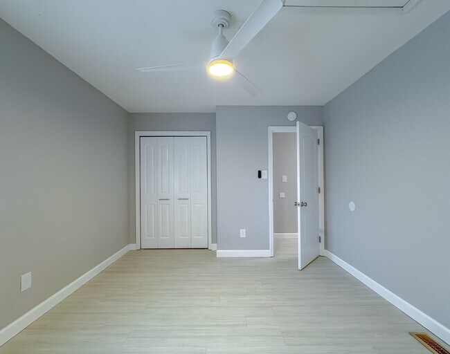 Building Photo - 2465 Talco Hills Dr