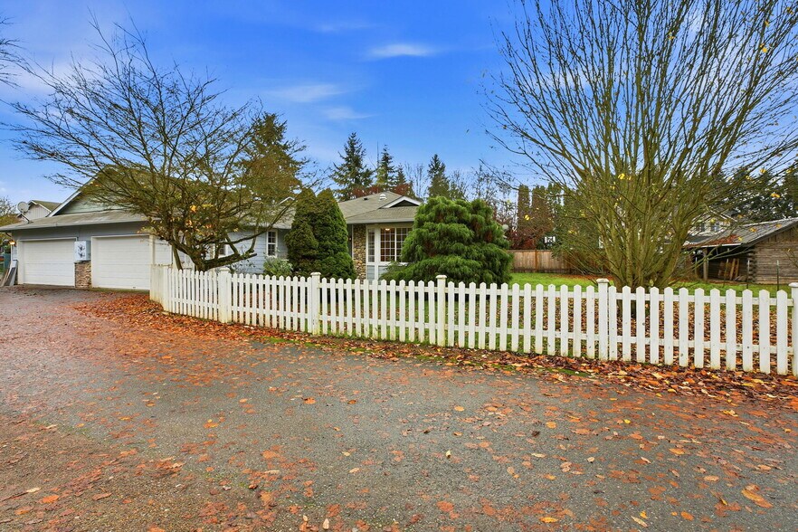 Building Photo - 15119 182nd Ave SE