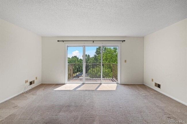 Building Photo - 6 Cumberland Ct