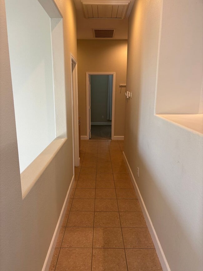 Building Photo - Beautiful Plumas Lake Home AVAILABLE NOW!