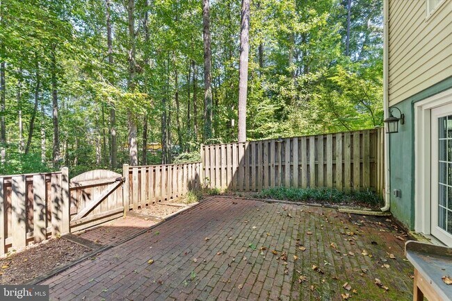 Building Photo - 5602 Kirkham Ct