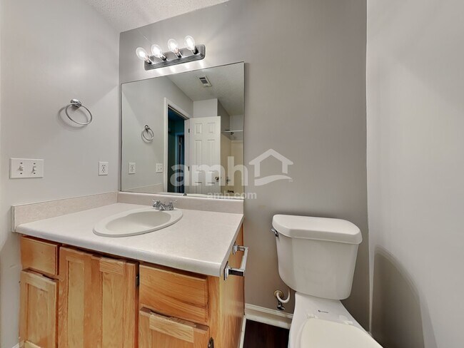 Building Photo - 20 Longleaf Cir