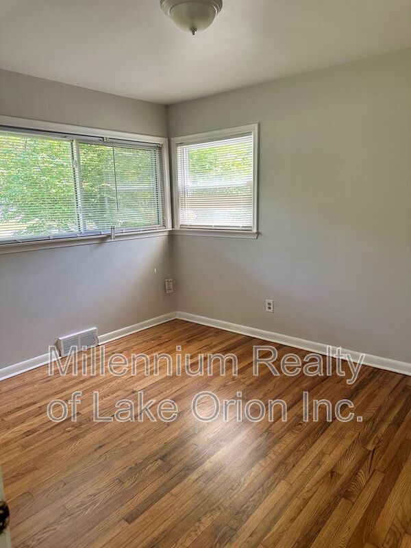 Building Photo - 24955 Westmoreland Dr