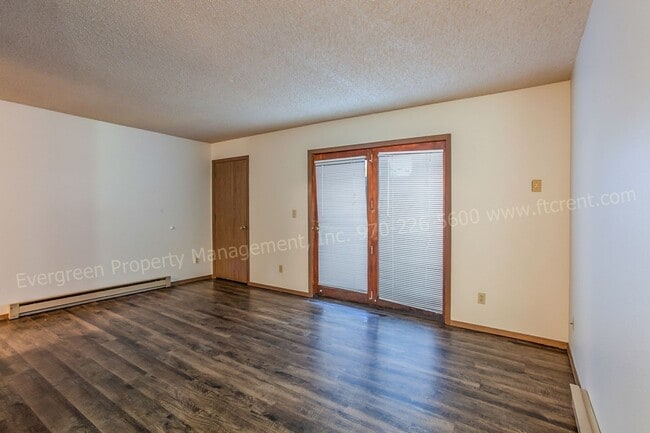 Building Photo - 348 Terri Dr
