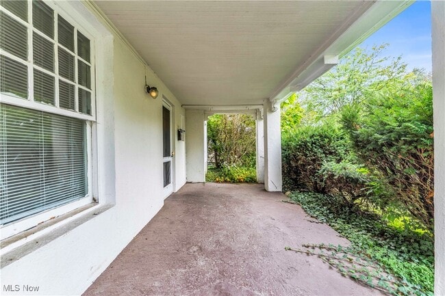 Building Photo - 1515 Rydalmount Rd