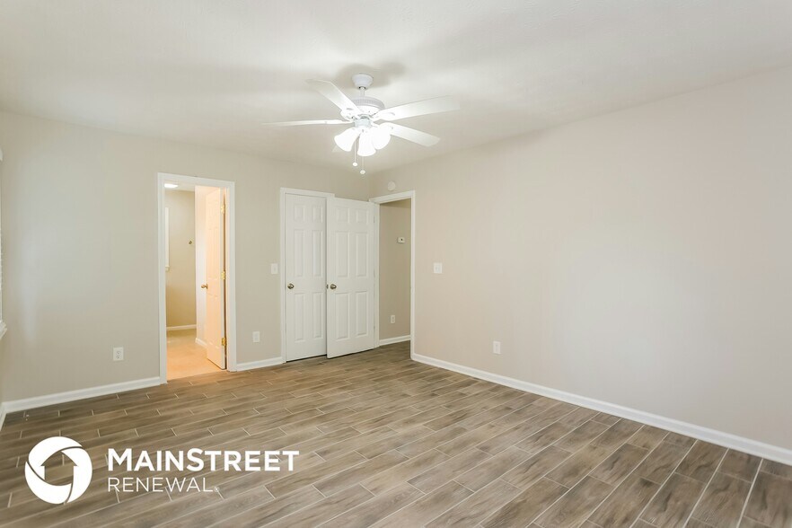 Building Photo - 108 Oak Landing Cir
