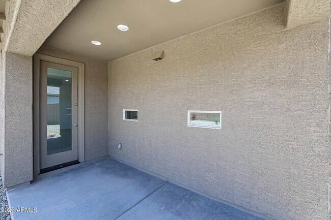 Building Photo - 16554 W Questa Dr
