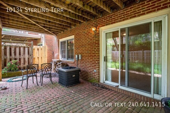 Building Photo - 10134 Sterling Terrace