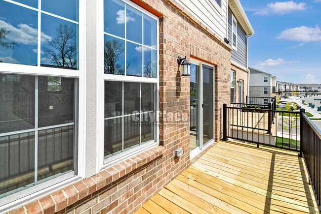 Building Photo - 6574 Halsey St