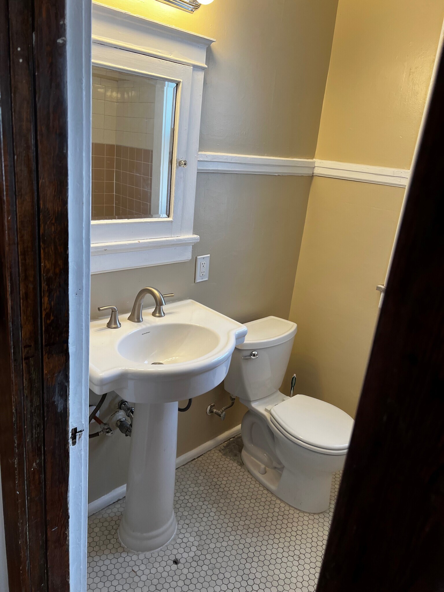 Building Photo - 4802 Arsenal St