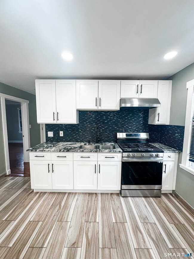 Building Photo - 264 Wilmot Ave