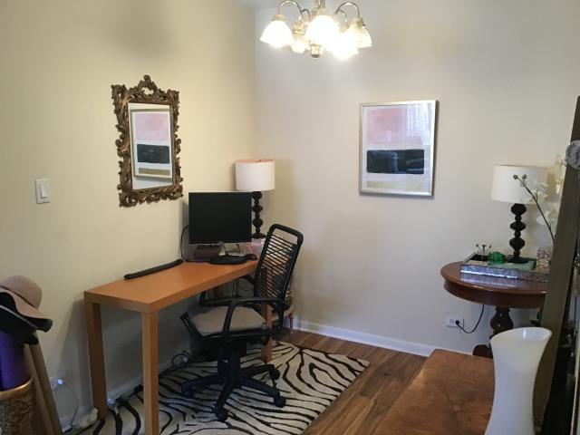 Building Photo - 1 bedroom in Chiago IL 60613