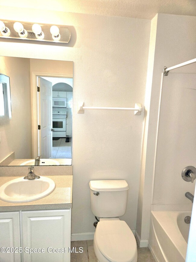 Building Photo - 4550 Radiant Way