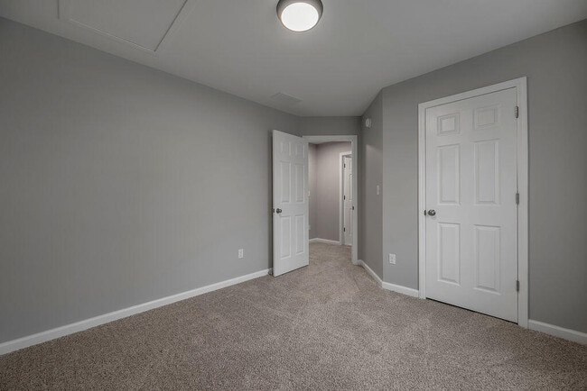 Building Photo - 242 Elkhorn Meadows Dr