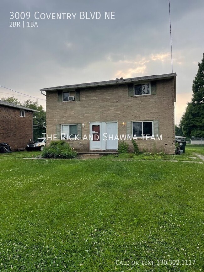 Two bedroom one bathroom townhouse for rent 3009 Coventry Blvd NE