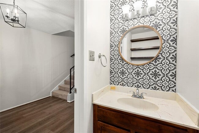 Building Photo - 6652 Montauk Dr