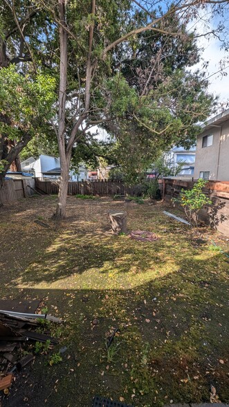 Building Photo - 1304 Estudillo St