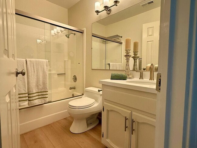 Building Photo - 3428 Smoketree Commons Dr