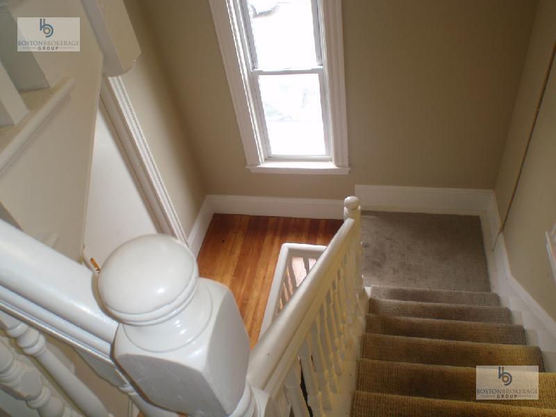 Building Photo - 72 Calumet St