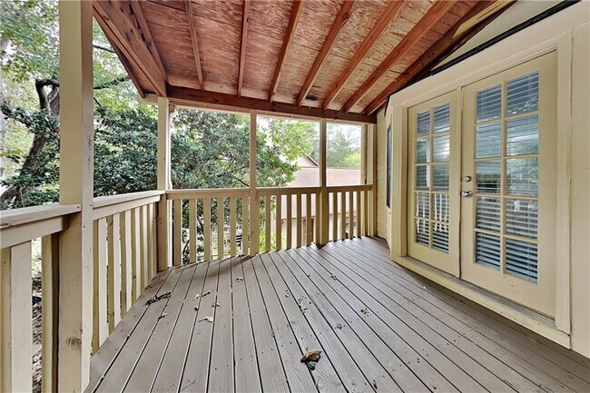 Building Photo - 1844 Skyland Glen Dr