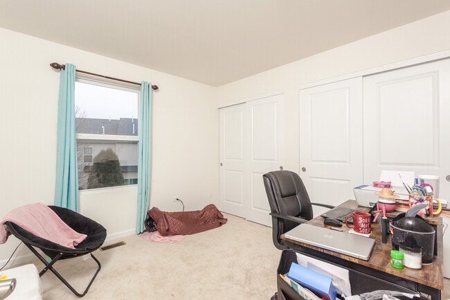 Building Photo - 1437 Crimson Ln