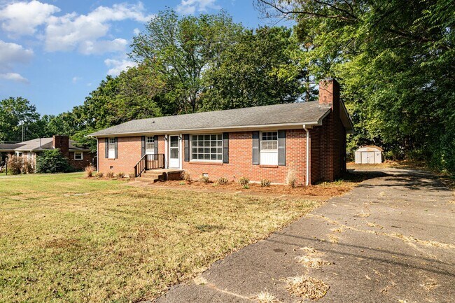 Building Photo - Brand new renovated home in Gallatin 4 bedrooms/2.5 Bathroom