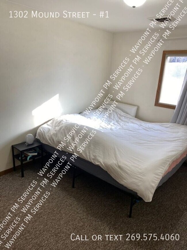 Building Photo - 1302 Mound St