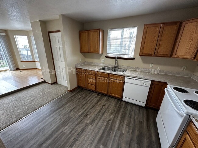 Building Photo - 3453 W 65th Ave