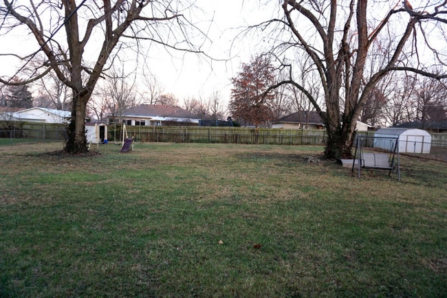 Building Photo - 706 Spruce St