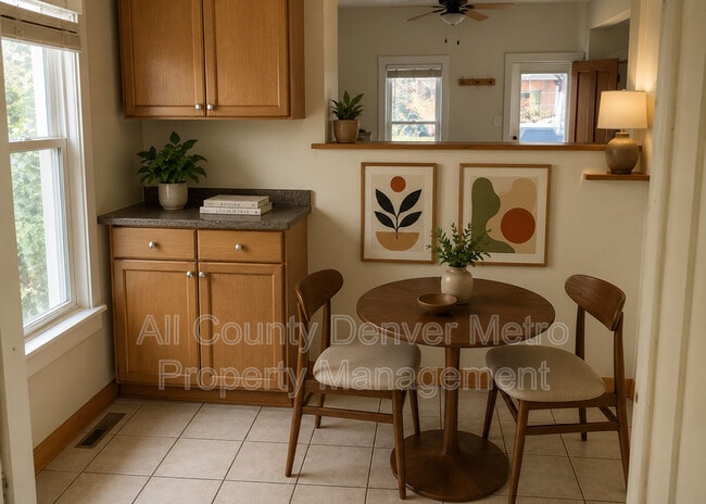 Building Photo - 831 Elati St